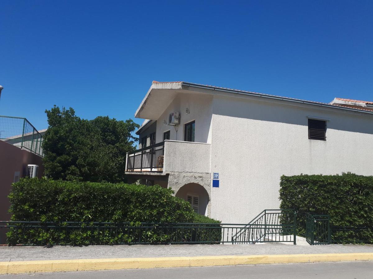 Apartman Emilio Baška Voda Kültér fotó