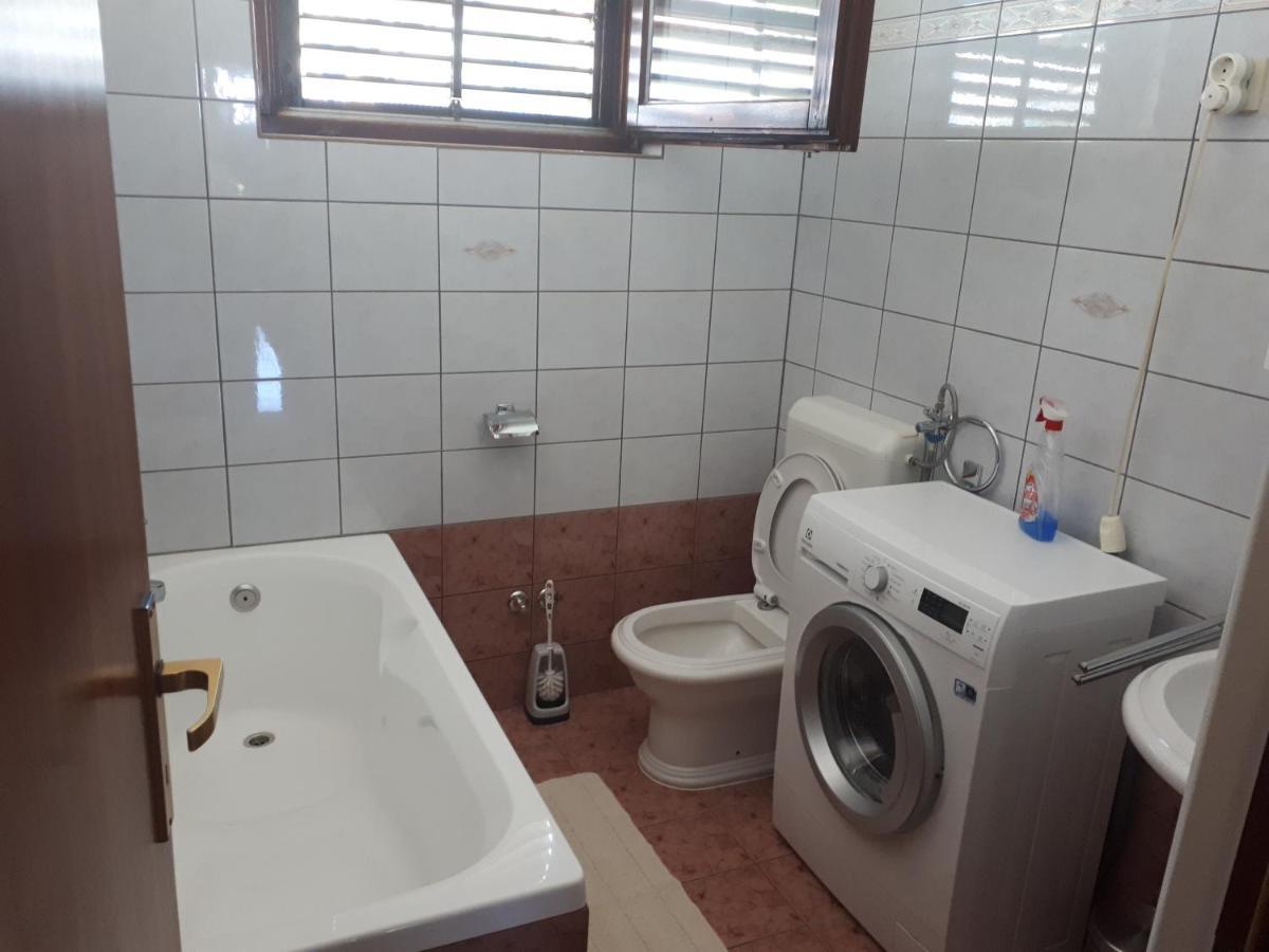Apartman Emilio Baška Voda Kültér fotó
