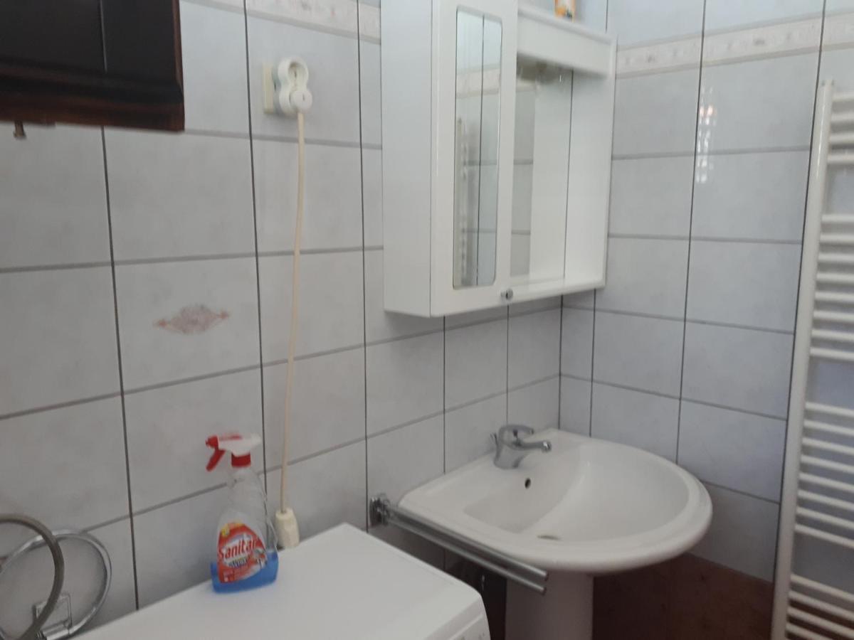 Apartman Emilio Baška Voda Kültér fotó