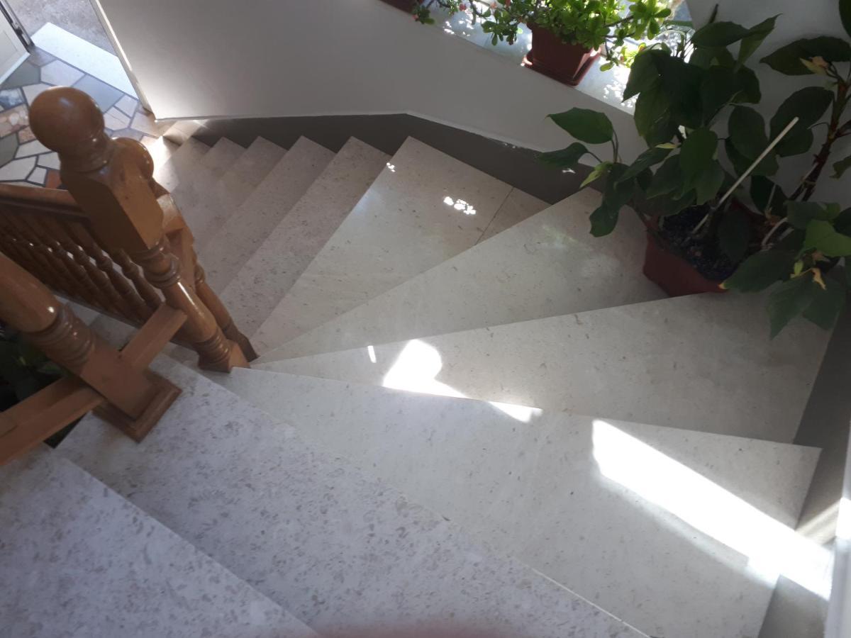 Apartman Emilio Baška Voda Kültér fotó
