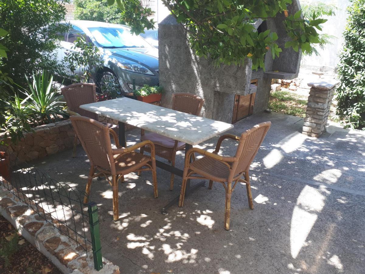 Apartman Emilio Baška Voda Kültér fotó